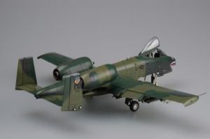 A-10A “THUNDERBOLT” 1/48 Kit de montar Hobby Boss 80323
