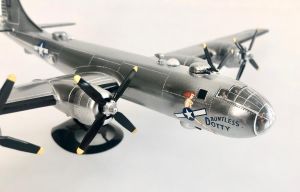 Boeing B-29 Superfortress 1/120  Kit De Montar Atlantis 208