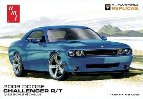 Dodge Challenger R/T - 2029 - 1/25 Kit de Montar AMT 1117