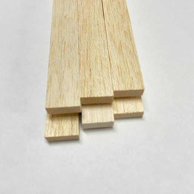 Longarina madeira balsa 8X20mm x 50cm - uso em modelismo - lote 2 peças