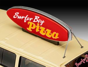 Ônibus VW T3 Surfer Boy Stranger Things 1/25 Kit de montar Revell 07725