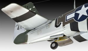 Revell 03944 P-51D-5Na Mustang (Early Version) - 1/32 Kit para Montar