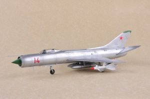 Soviet Su-11 Fishpot 1/48 Kit De Montar Trumpeter 02898